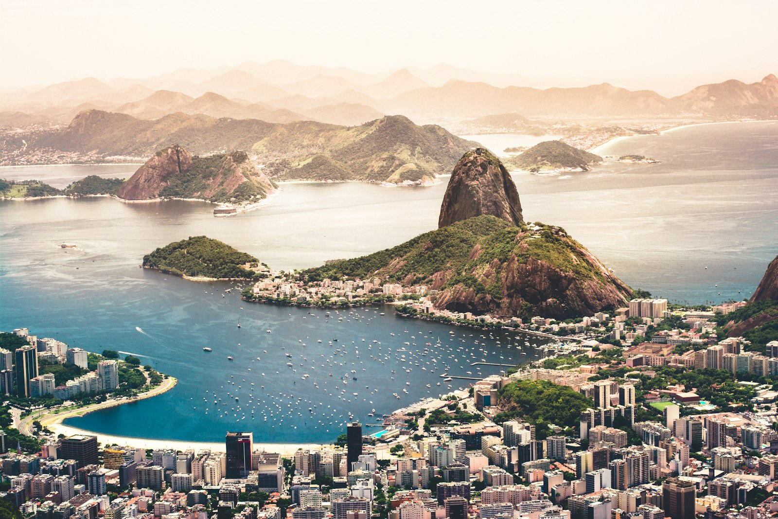 Rio de Janeiro: Samba, Beaches and Christ the Redeemer in 7 Days