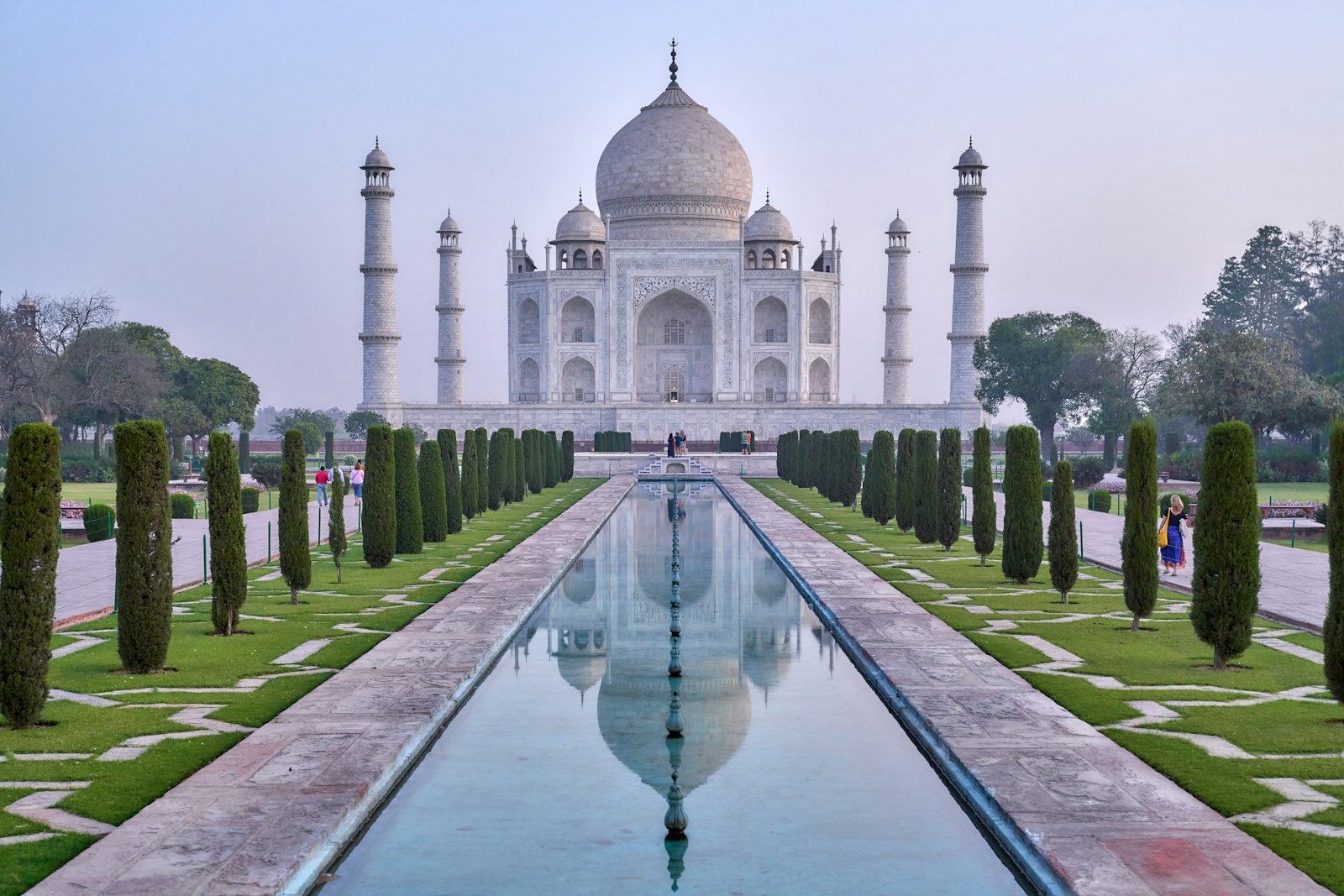 Sri Lanka: Temples, Scenic Trains and Wild Beaches in 12 Days
