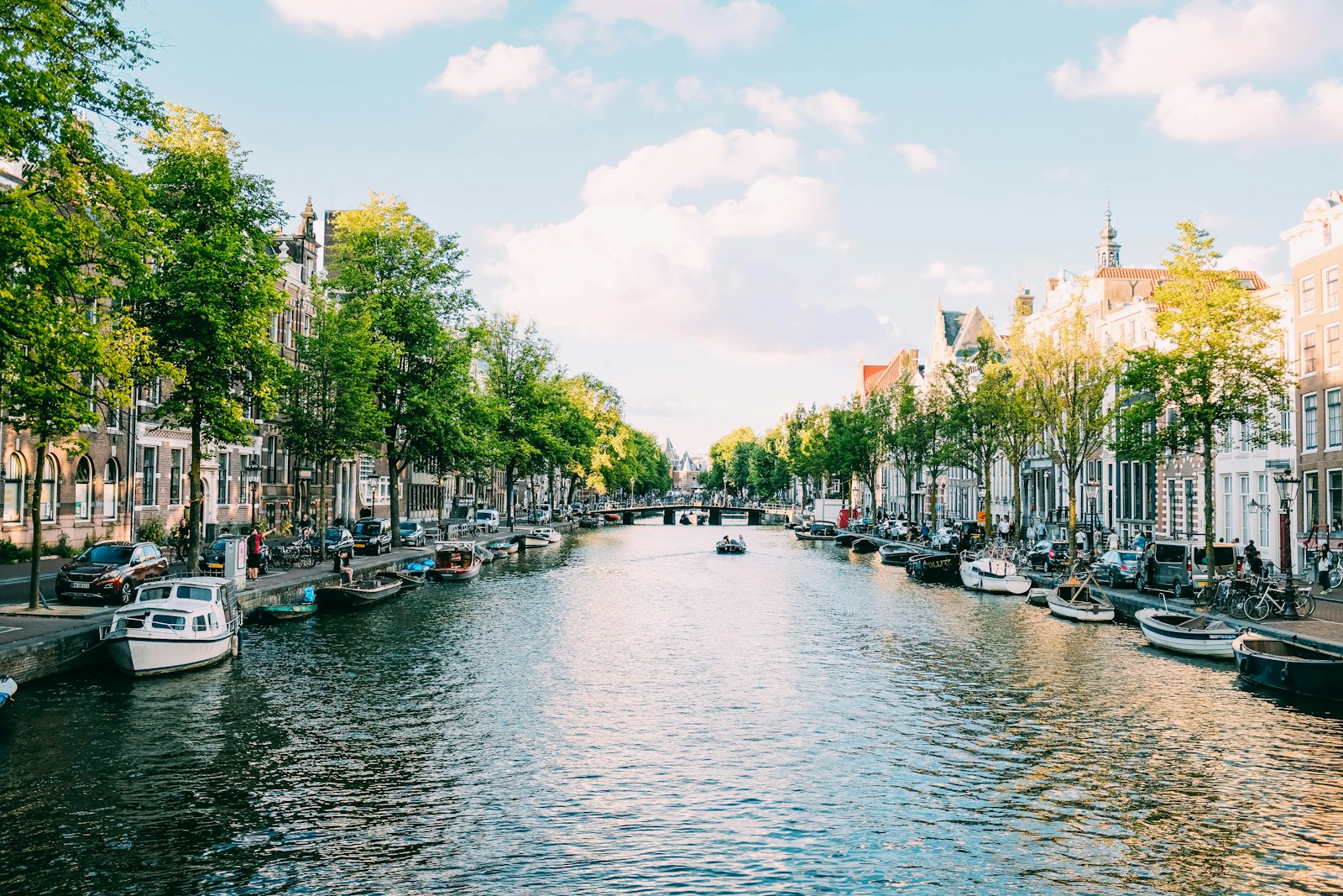 Amsterdam: Canals, Museums and Bicycles in 5 Days